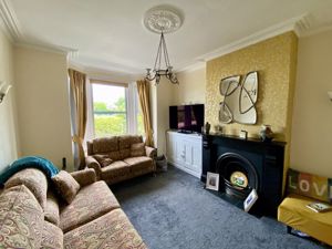 Lounge- click for photo gallery